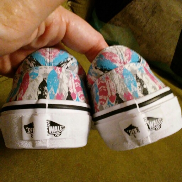 *SOLD*Girl's Slip On Vans Size 1.5 Boho - Picture 3 of 5